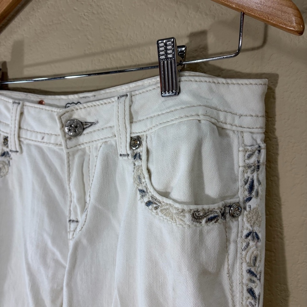 Y2K MISS ME Women's Cuffed Capri White Embellised Embroidered Jeans Sz 28 Grunge - Picture 4 of 14